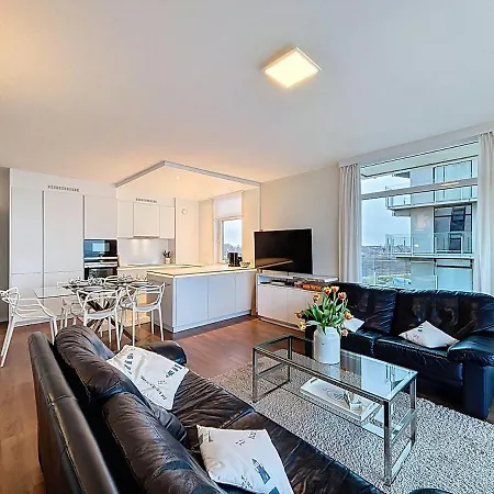 Flat Neptunus - Amazing Seaview In