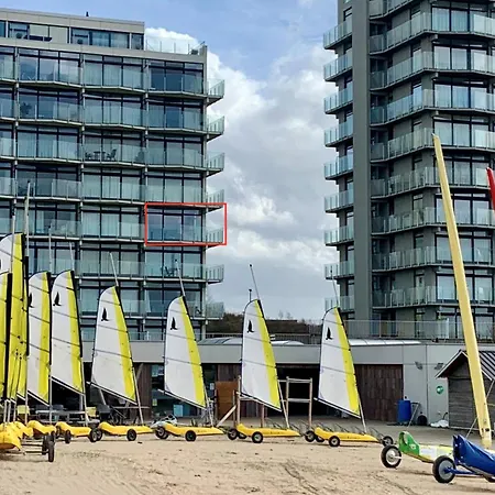 Flat Neptunus - Amazing Seaview In *